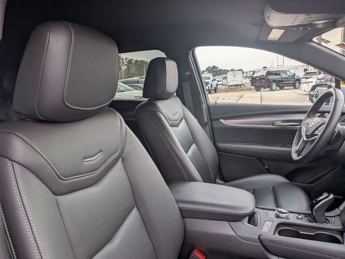 Certified 2024 Cadillac XT5 Luxury image 28
