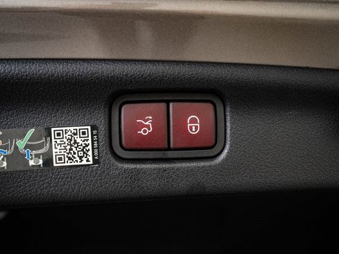 Certified 2024 Mercedes-Benz C 43 AMG 4MATIC Sedan image 23