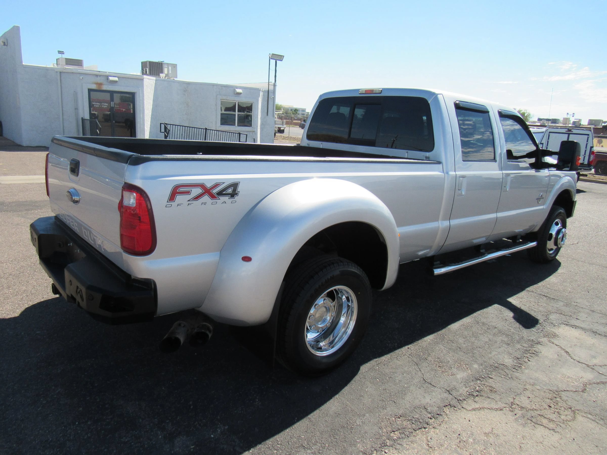 Used 2015 Ford F350 Lariat w/ Lariat Ultimate Package AWD/4WD image 6