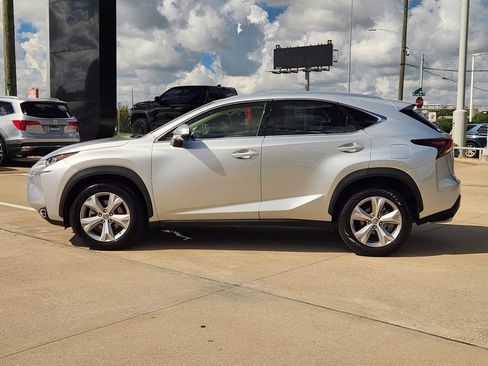 Used 2017 Lexus NX 200t FWD image 4