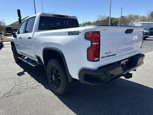 New 2026 Chevrolet Silverado 2500 LT w/ Trail Boss Package AWD/4WD image 7