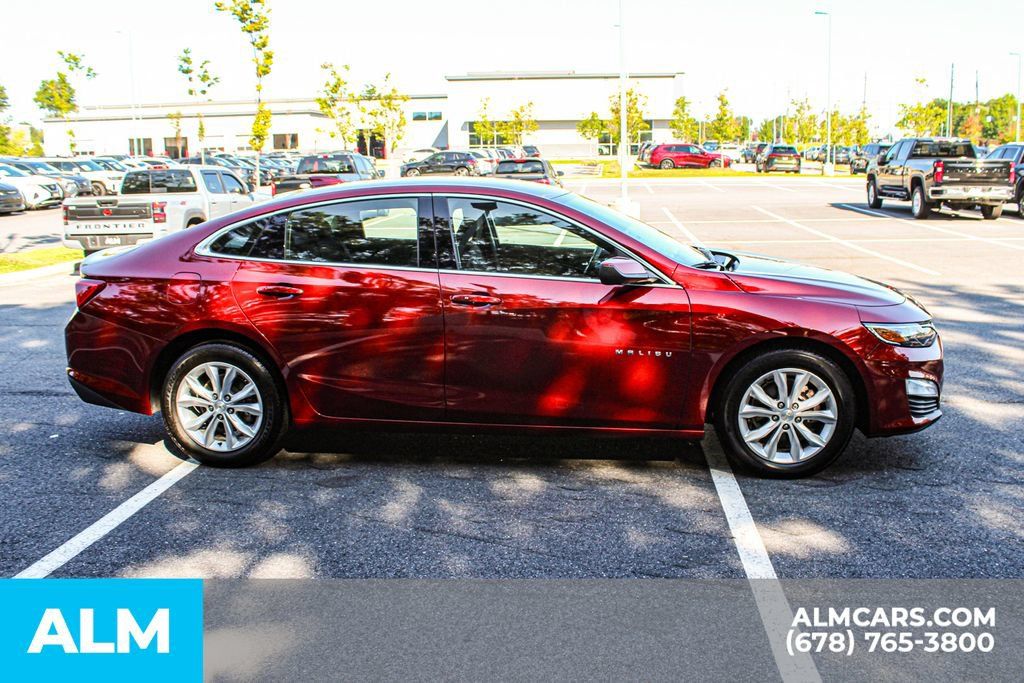 Used 2025 Chevrolet Malibu LT FWD image 8