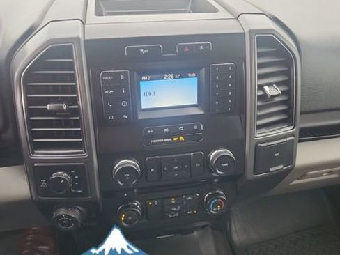 Used 2018 Ford F150 XLT w/ Trailer Tow Package image 15