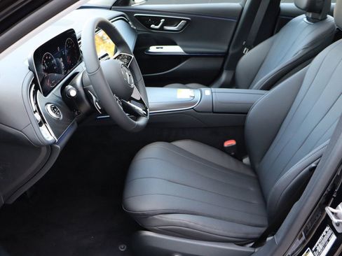 New 2025 Mercedes-Benz E 350 Sedan image 3
