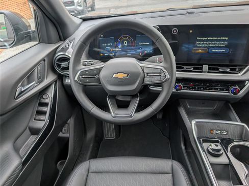 New 2026 Chevrolet Equinox LT w/ Convenience Package II image 13