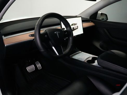 Used 2022 Tesla Model Y Performance AWD/4WD image 14