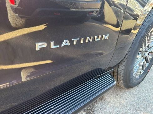 New 2026 Ford Expedition Max Platinum image 9