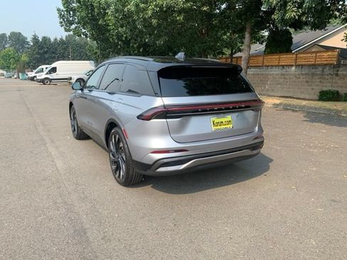 New 2026 Lincoln Nautilus Reserve AWD/4WD image 3