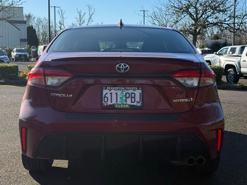 Used 2023 Toyota Corolla SE image 4