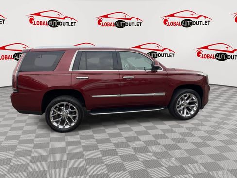 Used 2018 Cadillac Escalade Luxury RWD image 8