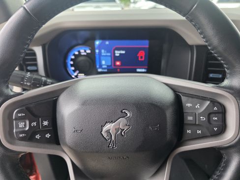 Used 2023 Ford Bronco Wildtrak AWD/4WD image 27