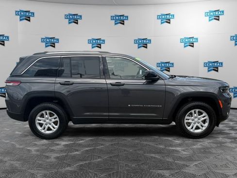 Certified 2023 Jeep Grand Cherokee Laredo w/ Luxury Tech Group I AWD/4WD image 7