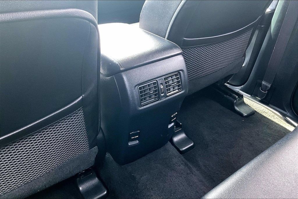 Used 2018 Toyota 4Runner SR5 Premium AWD/4WD image 9