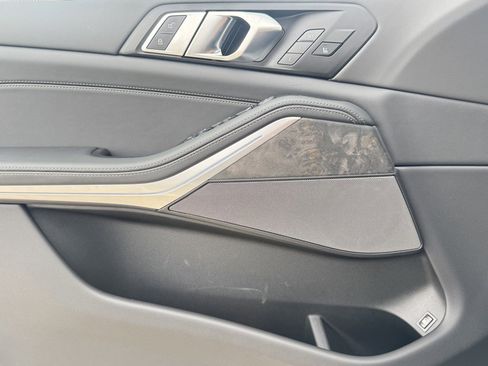 Used 2026 BMW X5 xDrive50e w/ Premium Package image 15