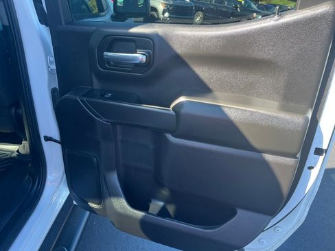 Used 2024 Chevrolet Silverado 1500 Custom Trail Boss image 25