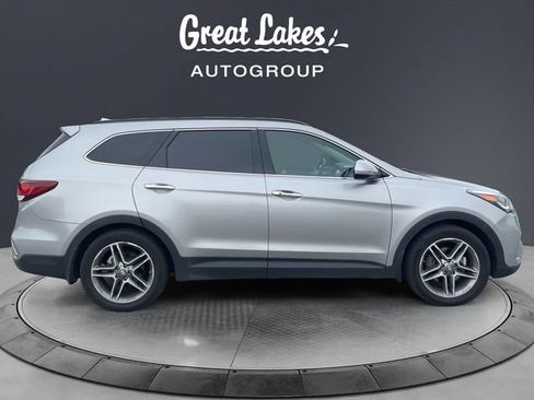 Used 2017 Hyundai Santa Fe AWD image 6