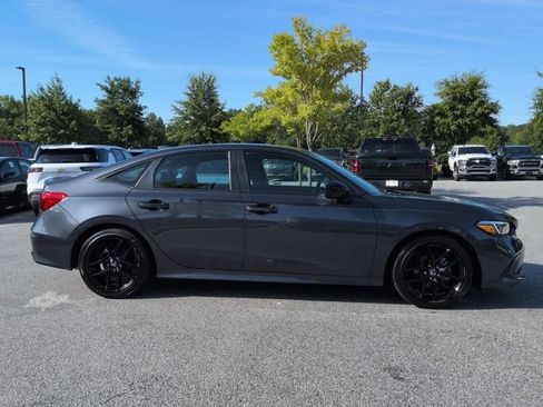 Used 2024 Honda Civic Sport image 3