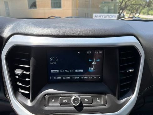 Used 2019 GMC Acadia SLE FWD image 10