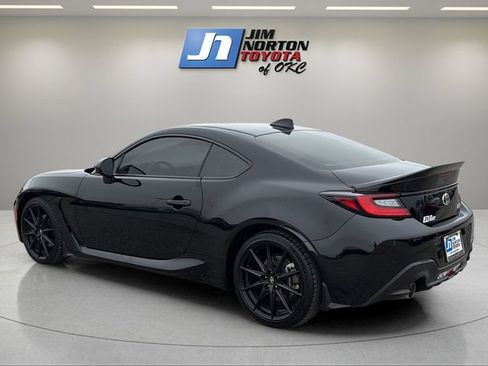 Used 2024 Toyota GR86 Premium RWD image 7