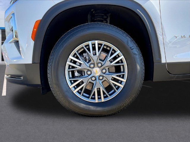 Used 2026 Chevrolet Traverse LT w/ Driver Confidence Package FWD image 15