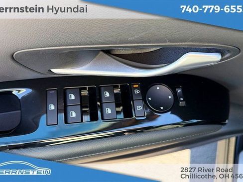 Certified 2025 Hyundai Tucson Limited image 12