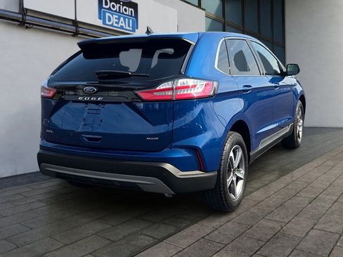 Used 2024 Ford Edge SEL w/ Convenience Package AWD/4WD image 3