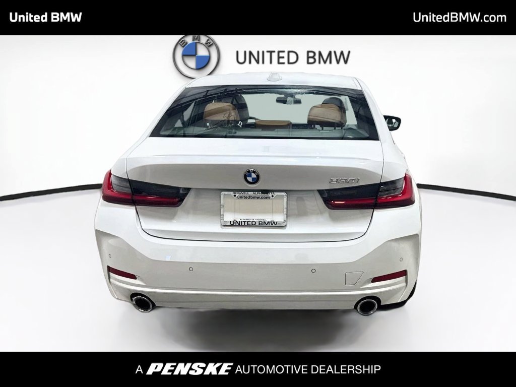 Used 2023 BMW 330i Sedan RWD image 6