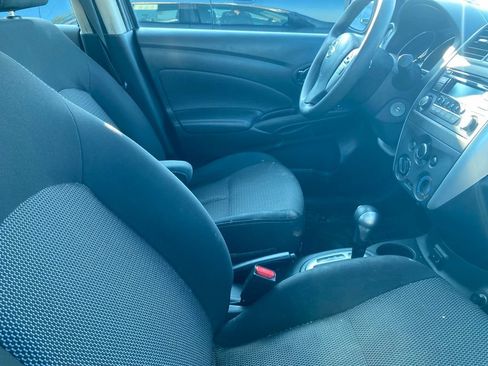 Used 2017 Nissan Versa SV FWD image 7