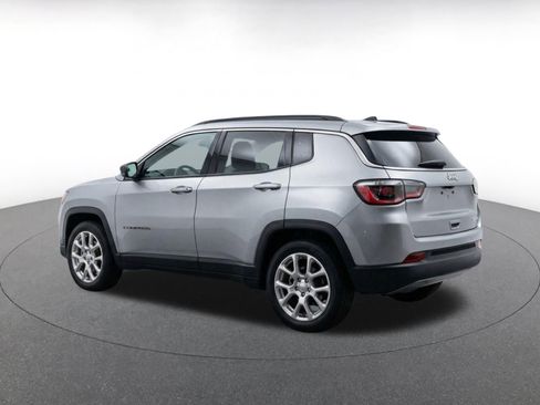 Used 2025 Jeep Compass Limited AWD/4WD image 7