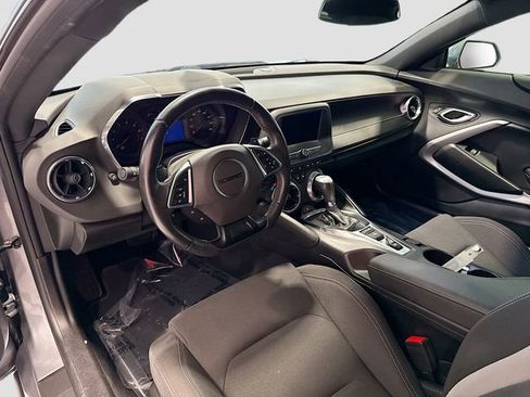 Used 2020 Chevrolet Camaro LT RWD image 10