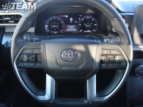 Used 2024 Toyota Tacoma TRD Off-Road image 13