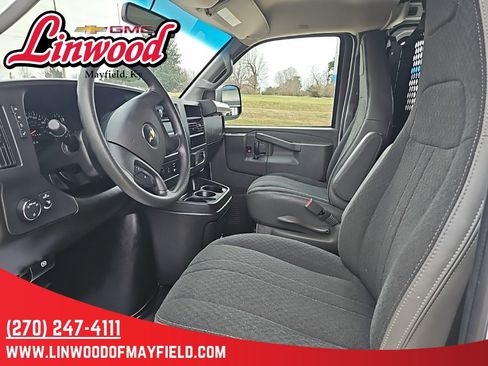 Used 2024 Chevrolet Express 2500 w/ Driver Convenience Package image 15