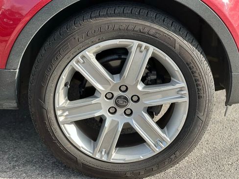 Used 2013 Land Rover Range Rover Evoque Pure Plus w/ Pure Plus Pkg image 27