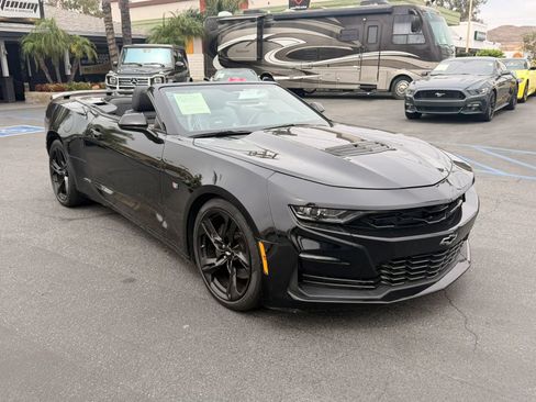 Used 2019 Chevrolet Camaro SS RWD image 9