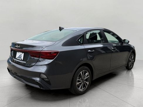 Used 2024 Kia Forte LXS w/ LXS Technology Package FWD image 12