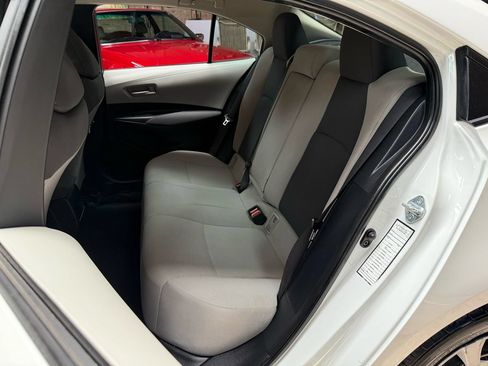 Used 2022 Toyota Corolla LE FWD image 26