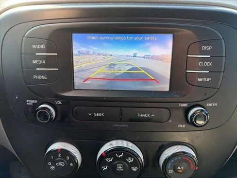 Used 2019 Kia Soul image 21