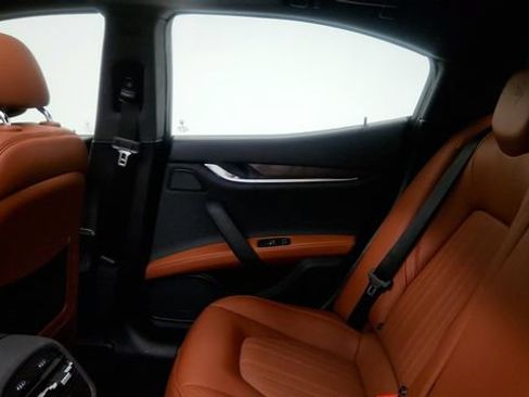 Used 2022 Maserati Ghibli Modena RWD image 45