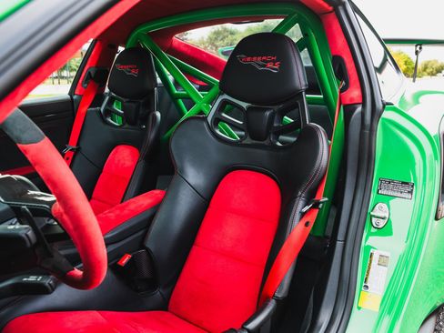 Used 2018 Porsche 911 GT2 RS RWD image 40