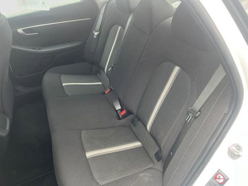 Used 2023 Hyundai Sonata SE w/ Cargo Package FWD image 13