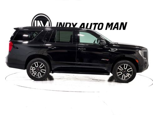 Used 2021 GMC Yukon AT4 w/ Technology Package AWD/4WD image 3