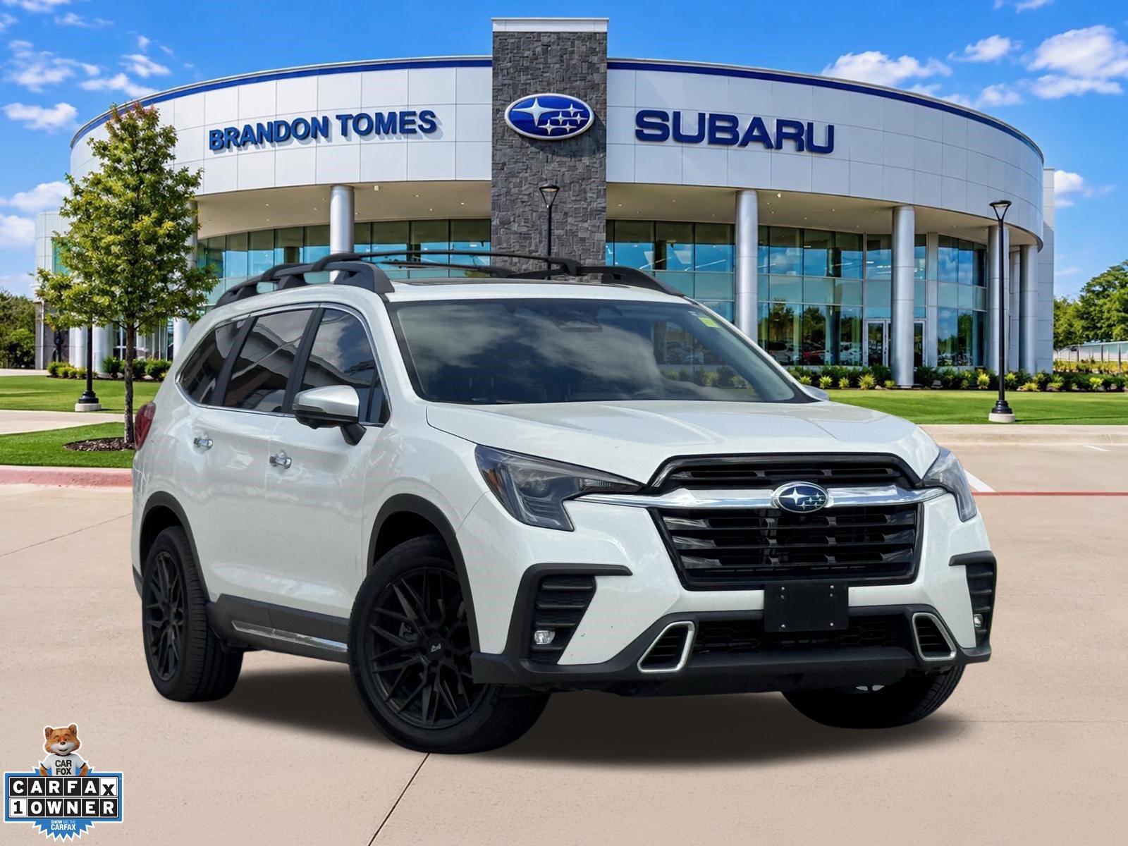 Used 2023 Subaru Ascent Touring AWD/4WD image 1