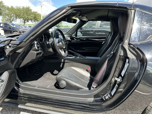 Used 2025 MAZDA MX-5 Miata RF Grand Touring RWD image 2