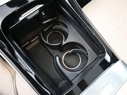 New 2026 Mercedes-Benz GLC 300 GLC 300 image 9