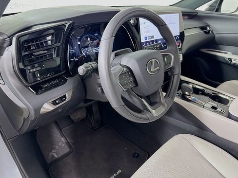 Certified 2025 Lexus RX 350 Premium Plus image 9