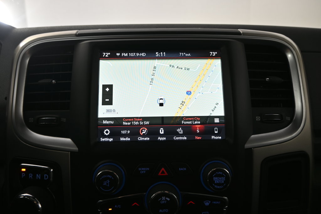 Used 2018 RAM 1500 SLT AWD/4WD image 29