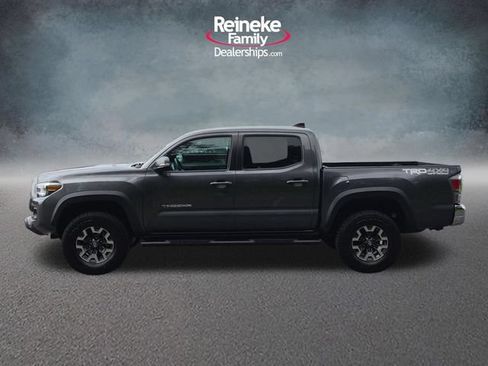 Used 2021 Toyota Tacoma TRD Off-Road AWD/4WD image 9