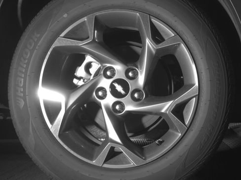 Used 2025 Chevrolet Trax LT FWD image 15