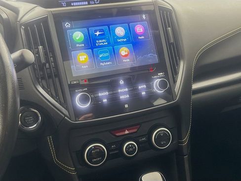 Used 2022 Subaru Crosstrek 2.5i Sport w/ Moonroof Package image 17