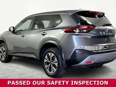 Used 2023 Nissan Rogue SV image 4
